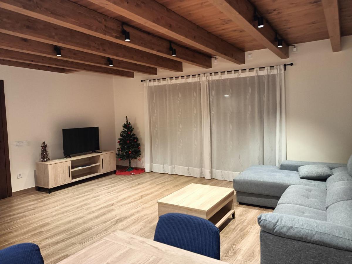 Apartaments Rural Berrós La Guingueta D'Aneu Exterior foto