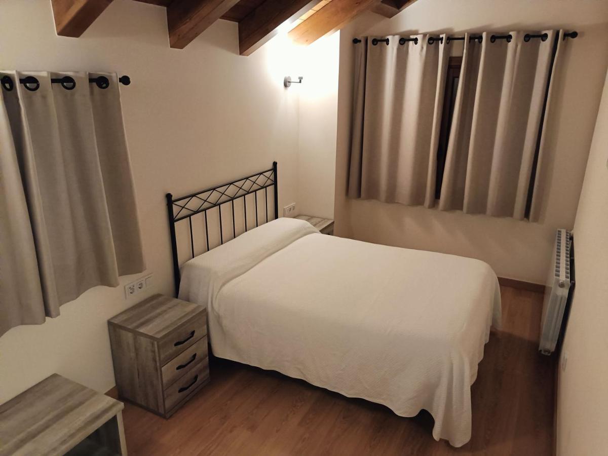 Apartaments Rural Berrós La Guingueta D'Aneu Exterior foto