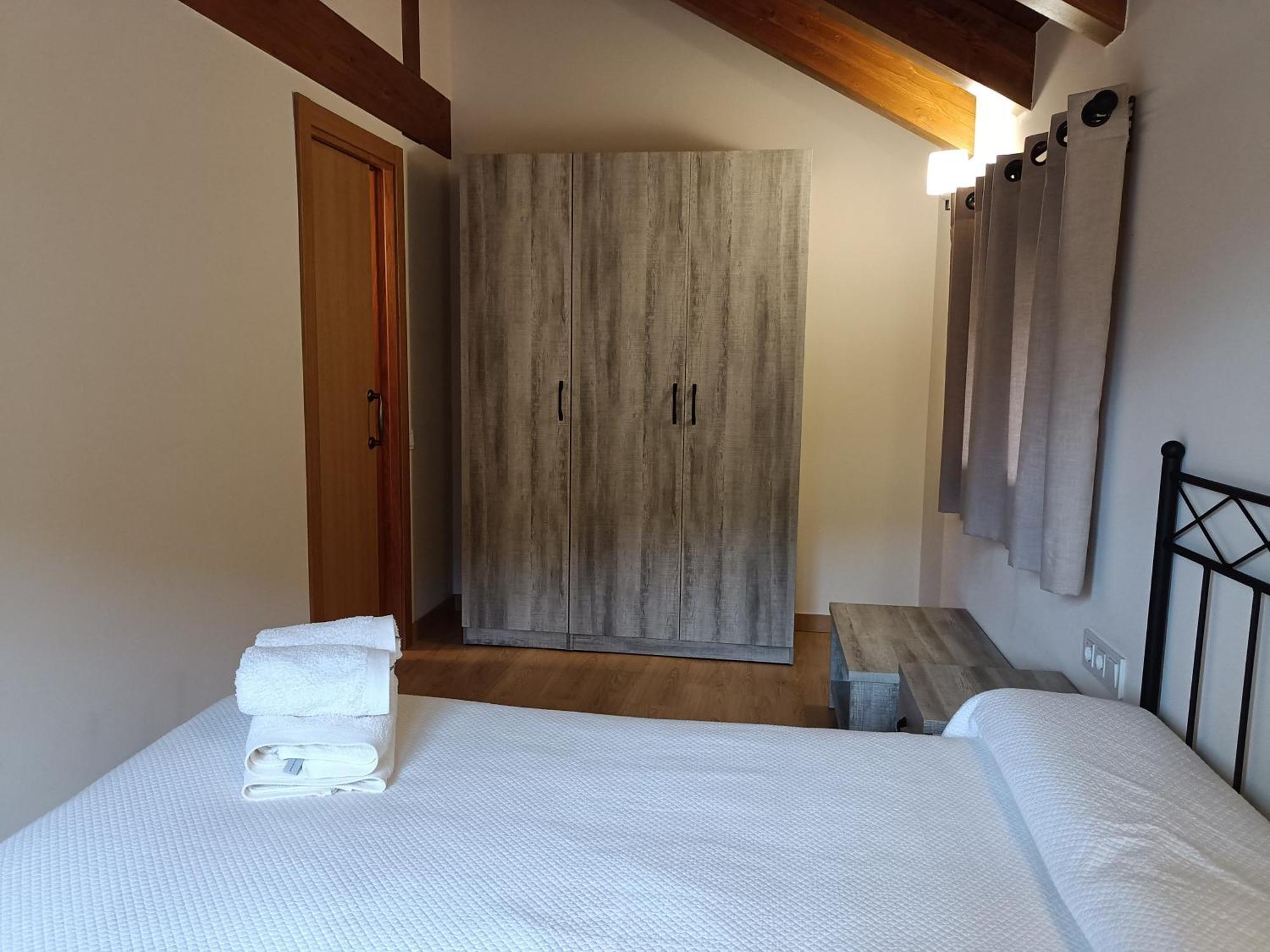 Apartaments Rural Berrós La Guingueta D'Aneu Exterior foto
